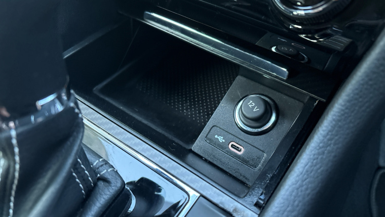 Skoda Superb 2.0 TDI CR Sport Line Plus 5dr DSG Diesel Hatchback